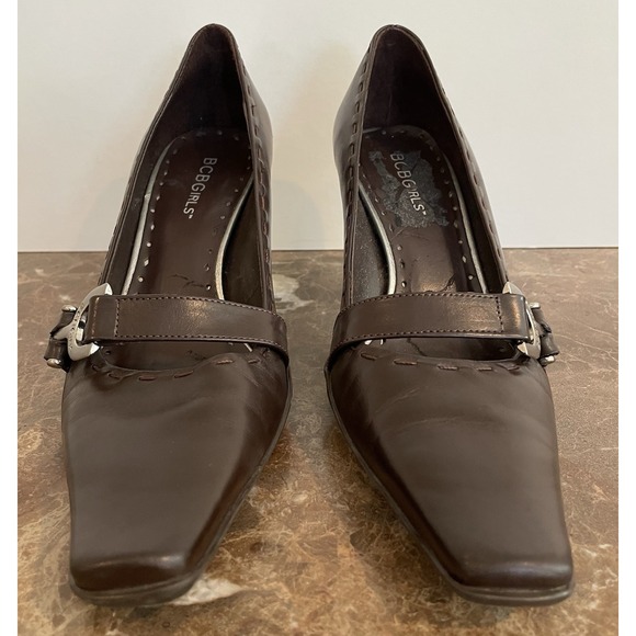 BCBGirls Songa Brown Leather Kitten Heel Pumps Silver Horsebit Y2K Career 6.5 B - Picture 3 of 10